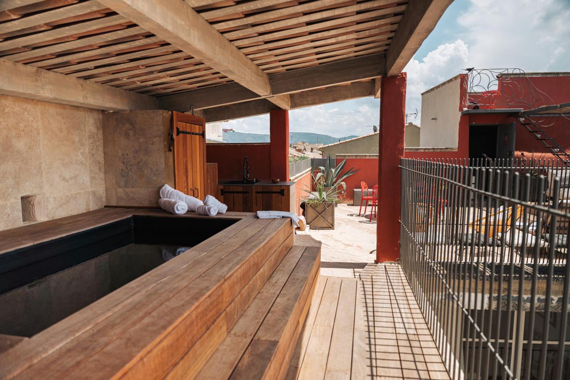 Palais Aoma, Hotel Particulier De Luxe En Provence LʼIsle-sur-la-Sorgue Εξωτερικό φωτογραφία