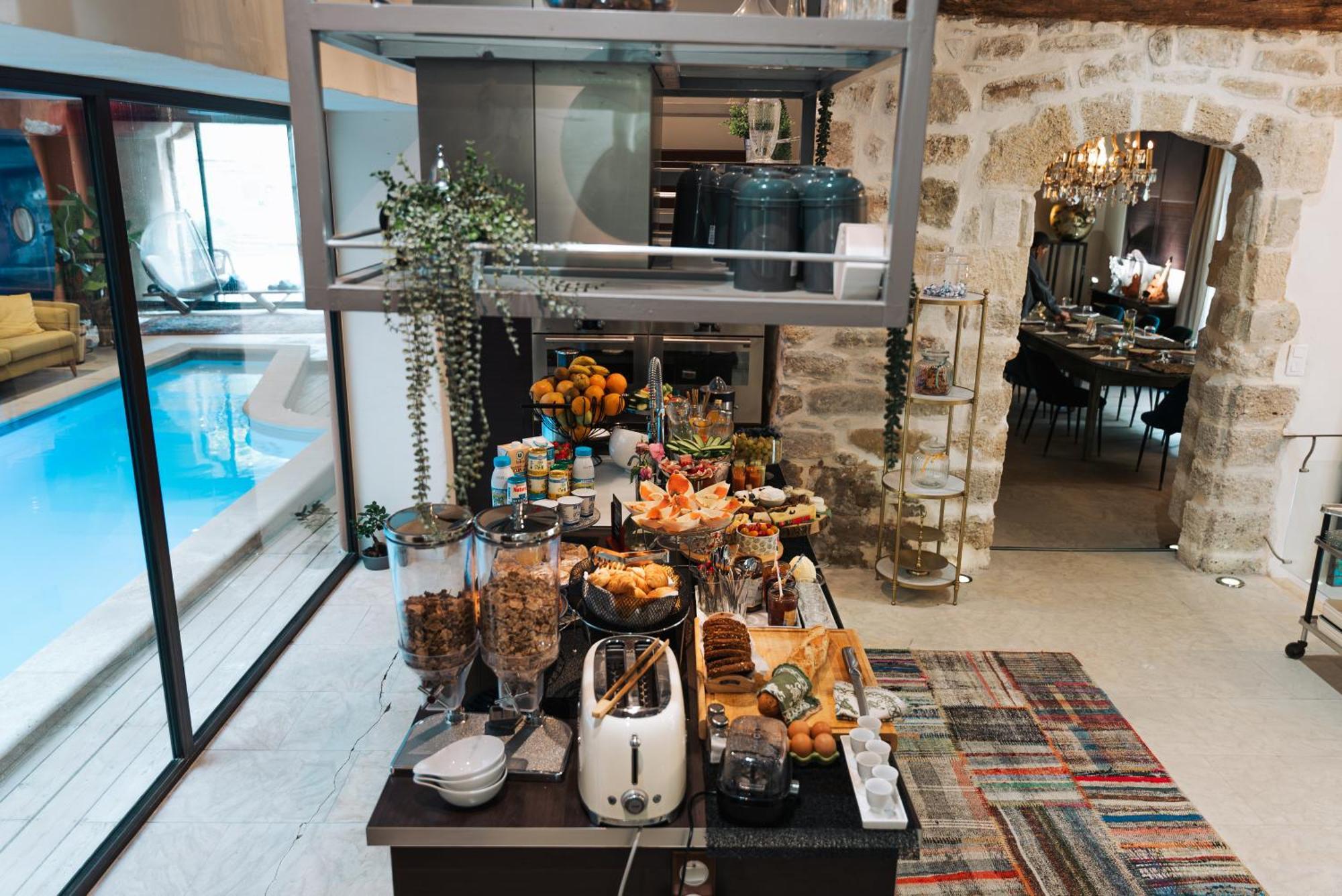 Palais Aoma, Hotel Particulier De Luxe En Provence LʼIsle-sur-la-Sorgue Εξωτερικό φωτογραφία
